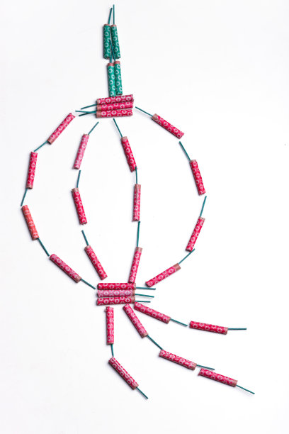 鞭炮拼成的灯笼图片下载