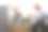 农民父子坐在家中吃饭图片下载