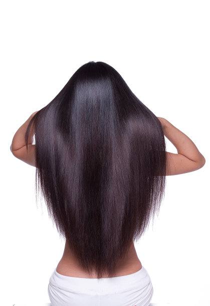 年轻女人亮丽丝缎般的头发图片下载