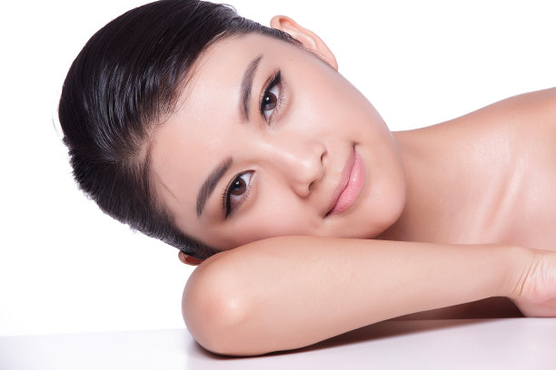 年轻女人妆面图片下载