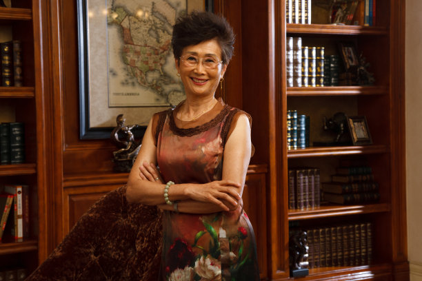 东方老年人图片下载