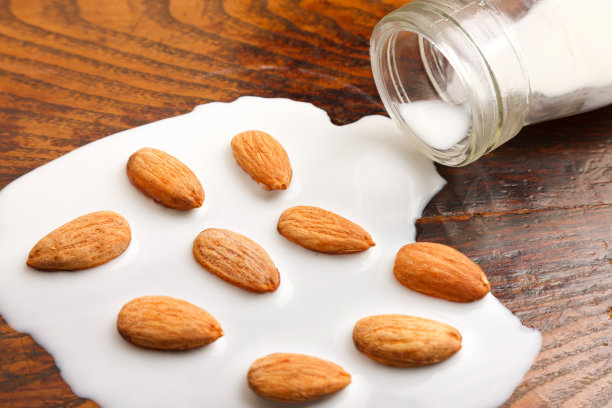 杏仁牛奶图片下载