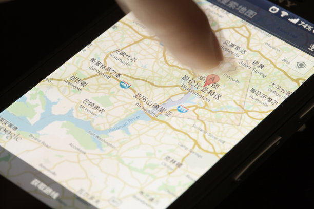 手触摸屏幕图片下载