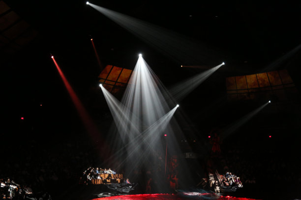 剧院内舞台与灯光图片下载