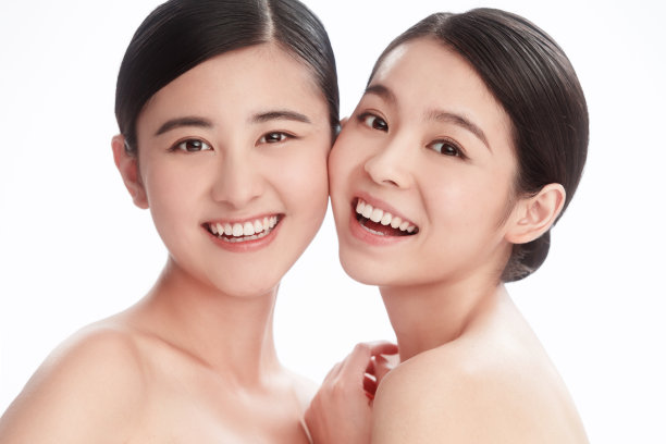 漂亮的女闺蜜图片下载