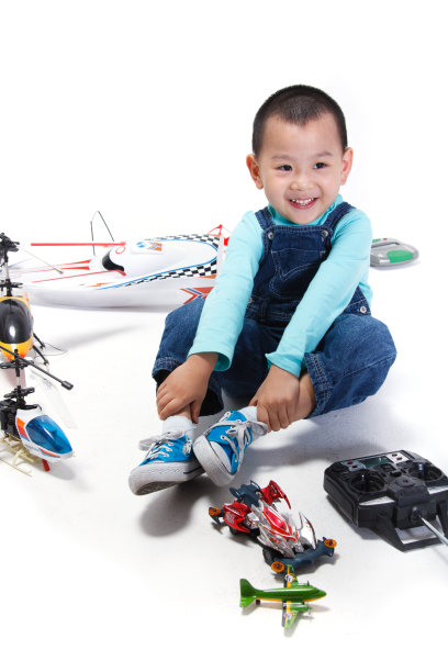 东方儿童玩玩具图片下载