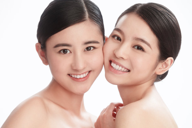 漂亮的女闺蜜图片下载