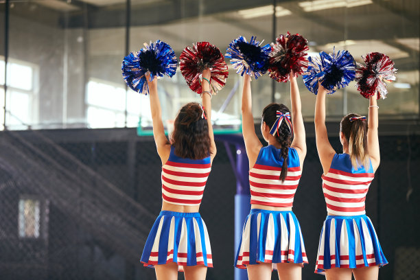 青年女啦啦队图片下载