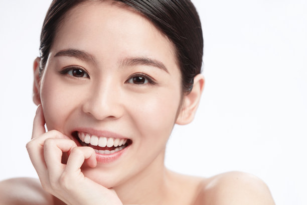 青年女人妆面肖像图片下载