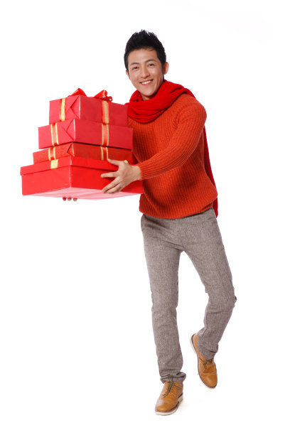 青年男人拿礼物图片下载