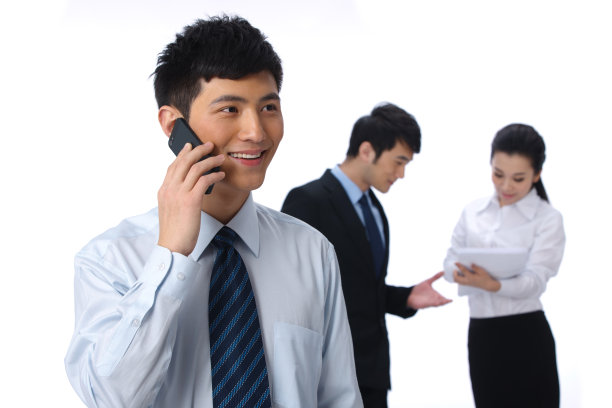 商务男人打电话图片下载