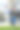 一个青年男人在别墅前打电话图片下载