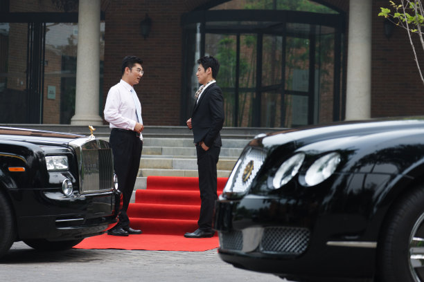 东方人奢华汽车生活图片下载