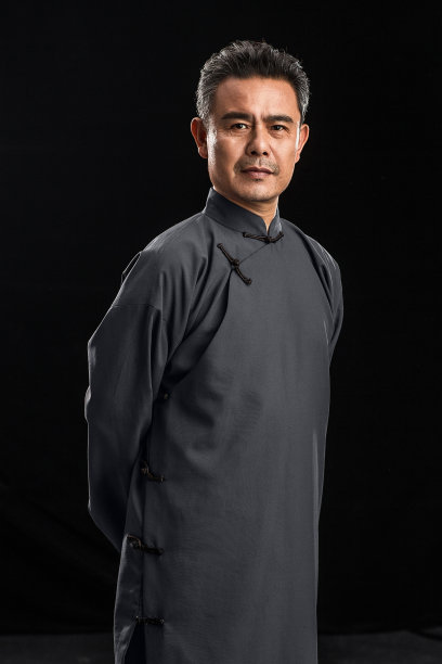 复古中老年男人图片下载