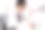 青年商务男士在办公室里看电脑图片下载