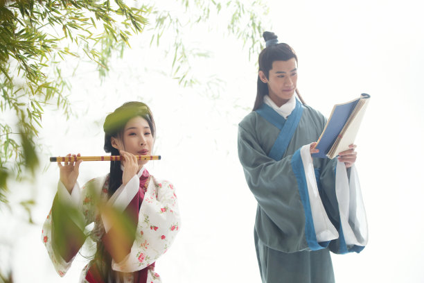 古装情侣图片下载