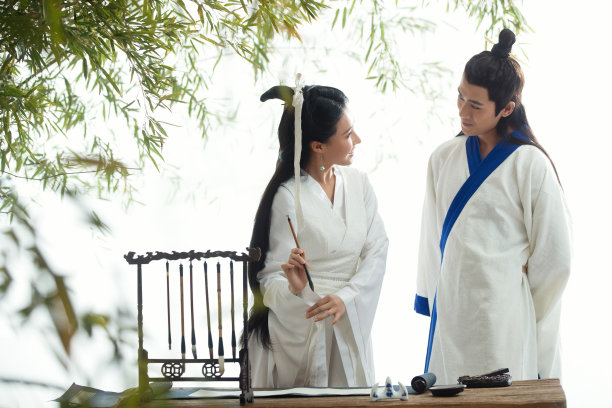 古装情侣图片下载