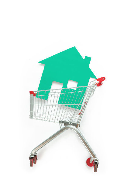 购物车里载着房屋模型图片下载