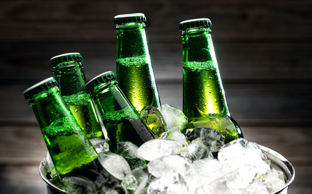 冰镇啤酒图片下载