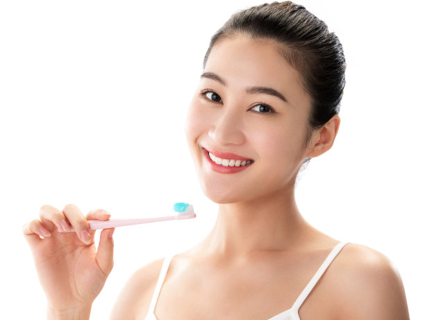 青年女人刷牙图片下载