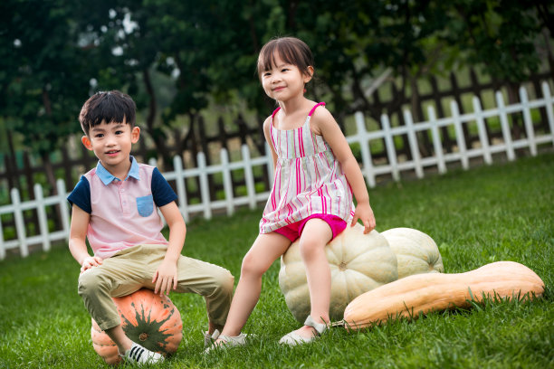 东方儿童图片下载