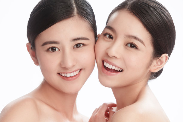 漂亮的女闺蜜图片下载