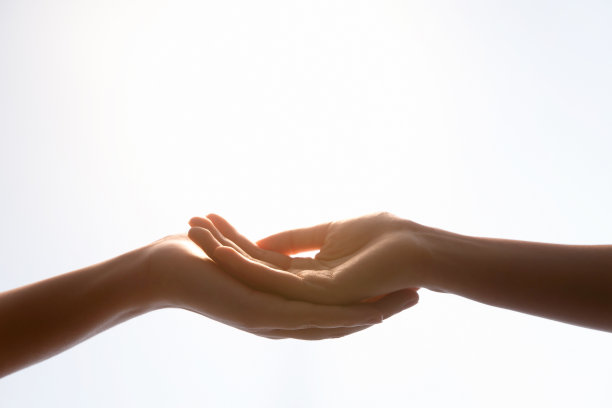 手牵手图片下载