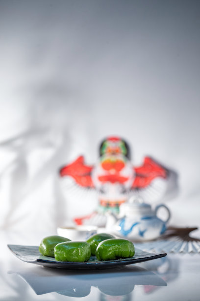 青团风筝和茶具图片下载