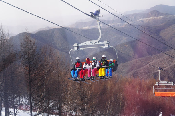 滑雪场图片下载