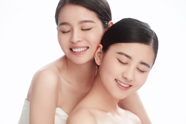 漂亮的女闺蜜图片下载