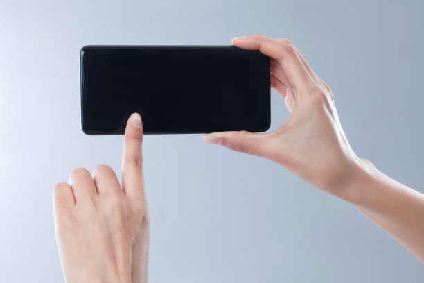 手拿手机图片下载