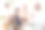 休闲的商务男女在办公室图片下载