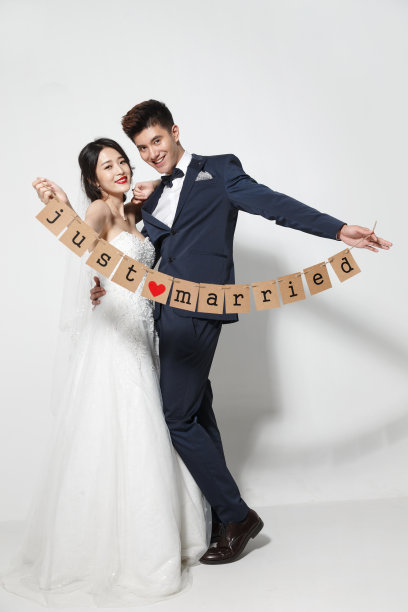 浪漫婚纱情侣图片下载