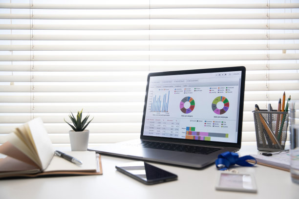 居家办公桌图片下载