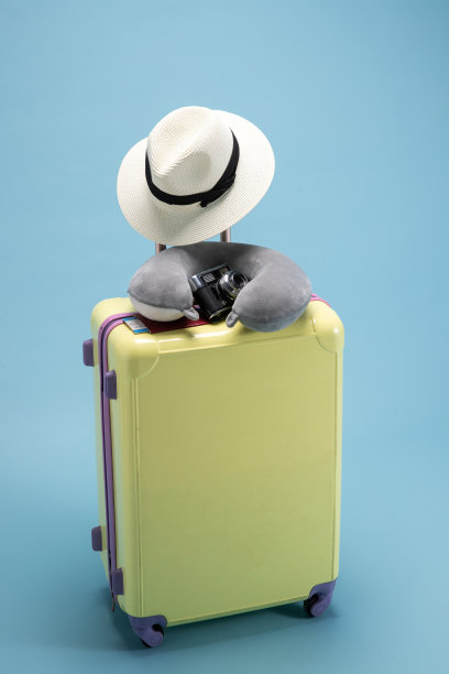 行李箱图片下载