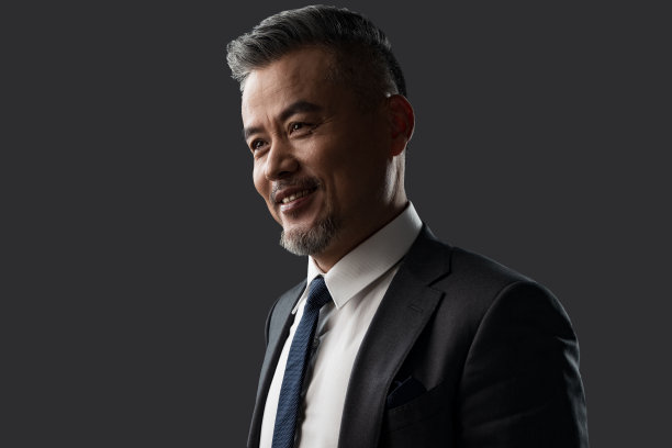 成功的商务中老年男士图片下载