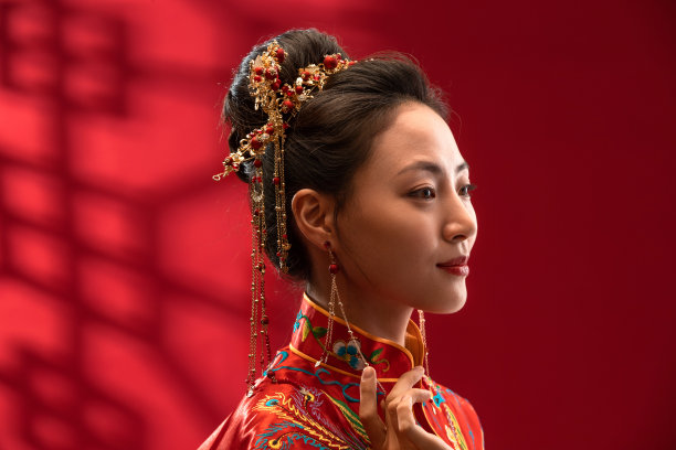 漂亮的中式新娘图片下载