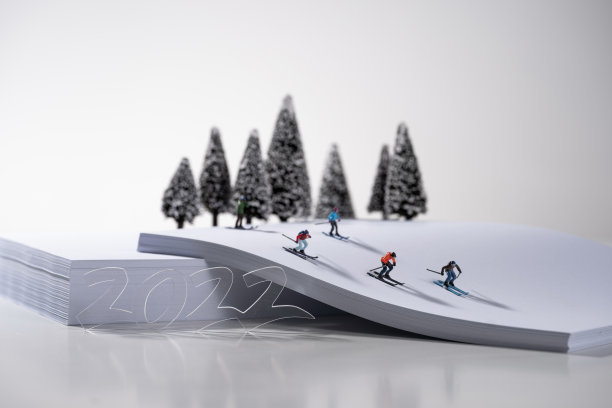 创意滑雪图片下载