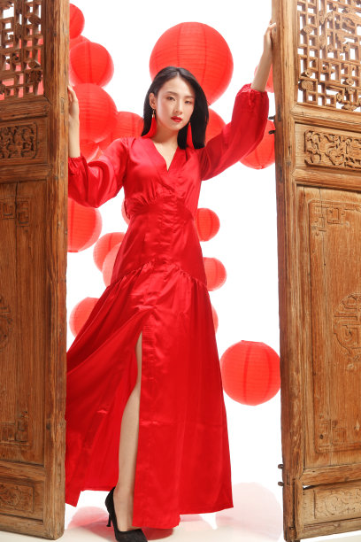 漂亮女人和红灯笼图片下载