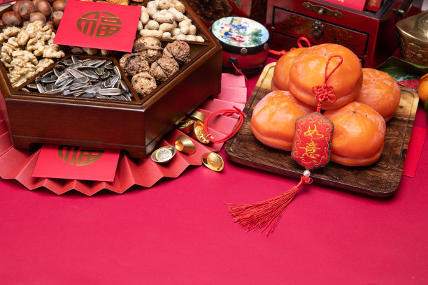 柿子和中式坚果果盘图片下载