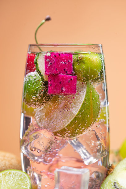 水果气泡饮特写图片下载