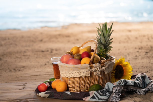 沙滩上的水果图片下载