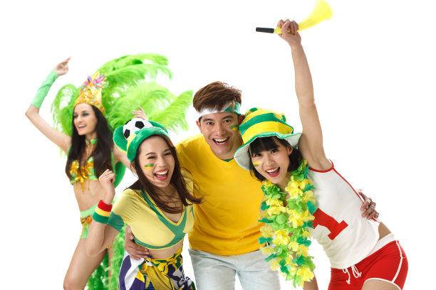 青年球迷欢歌热舞图片下载