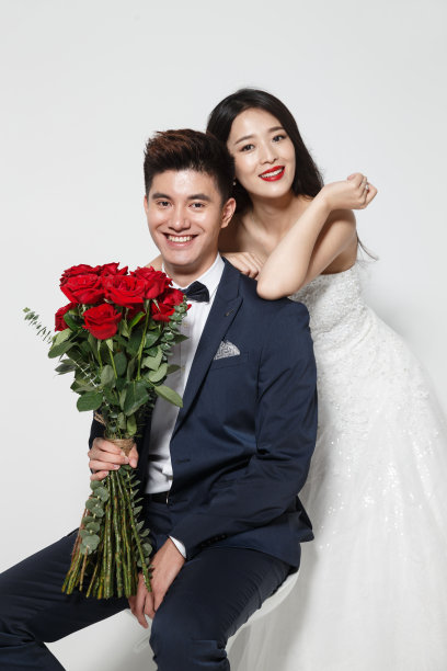 浪漫婚纱情侣图片下载