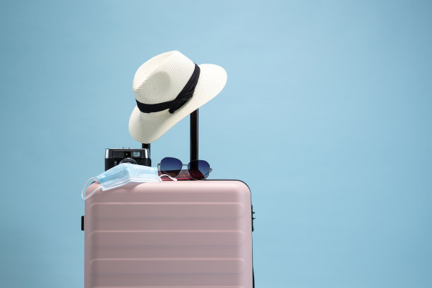 行李箱图片下载