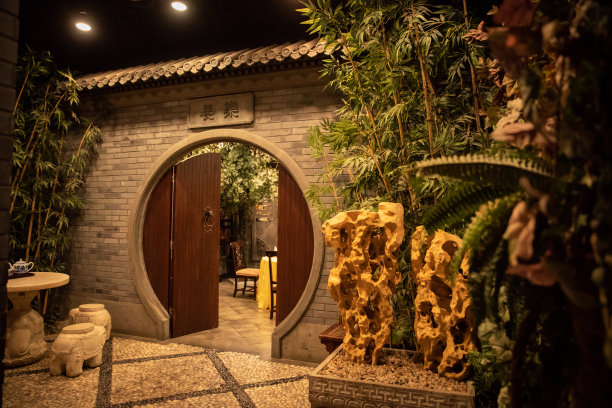 古典式餐厅门口图片下载