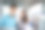 青年情侣在车内拿着手机导航图片下载
