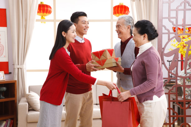 快乐家庭过新年图片下载