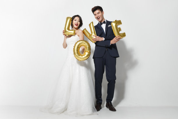 浪漫婚纱情侣图片下载