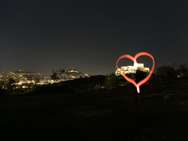 光画与卫城在一个心-爱的标志❤️图片下载